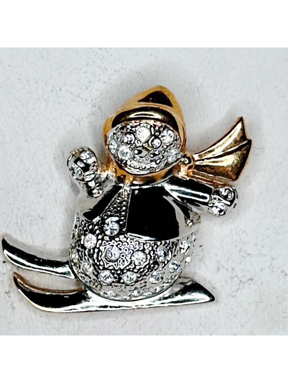 503u. Silvertone Snowman Brooch Bling Roman